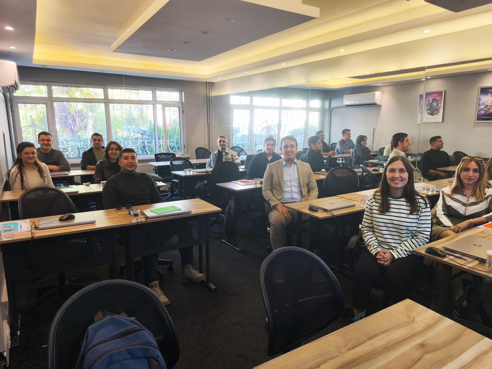 Agile Süreç Yönetimi eğitim görseli